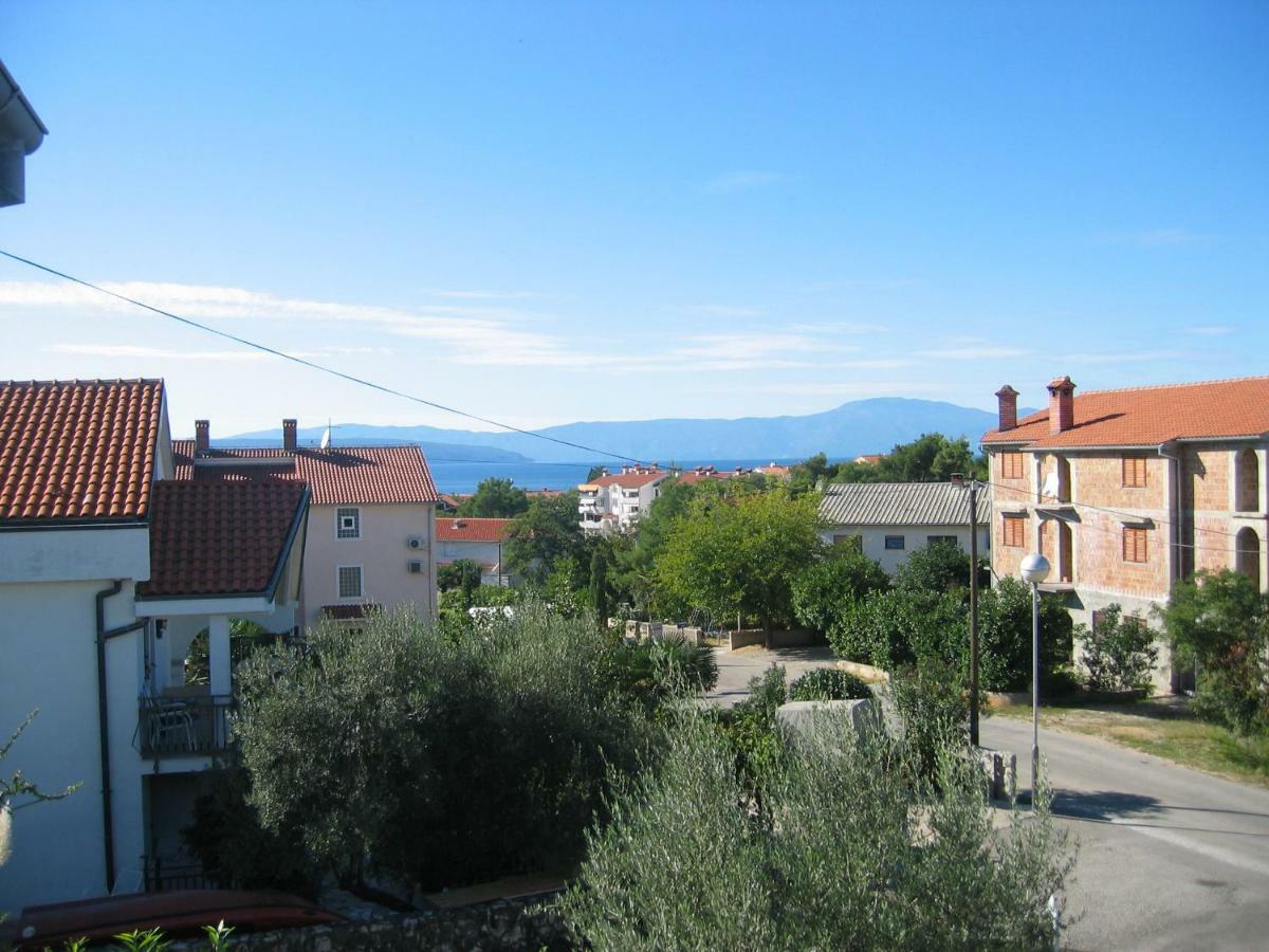 Apartments Cerovic Malinska Buitenkant foto